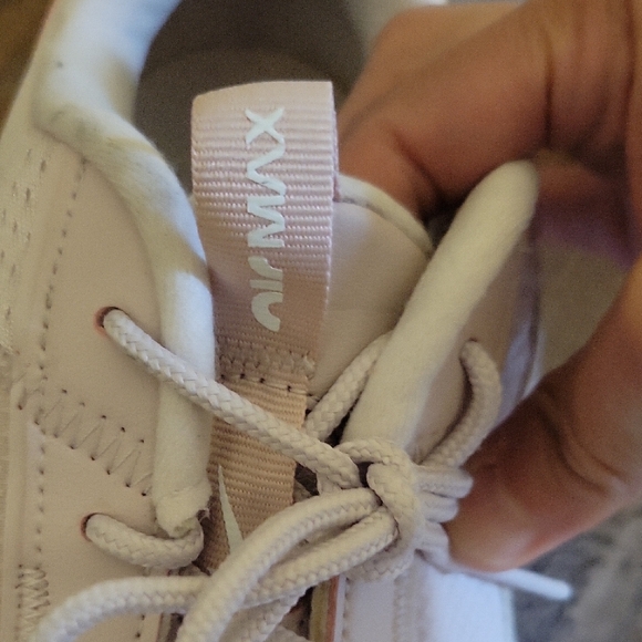 Nike Air Max - Picture 2 of 7